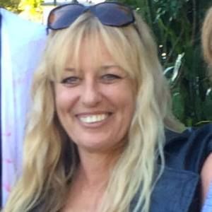 Meet your Posher, Dione